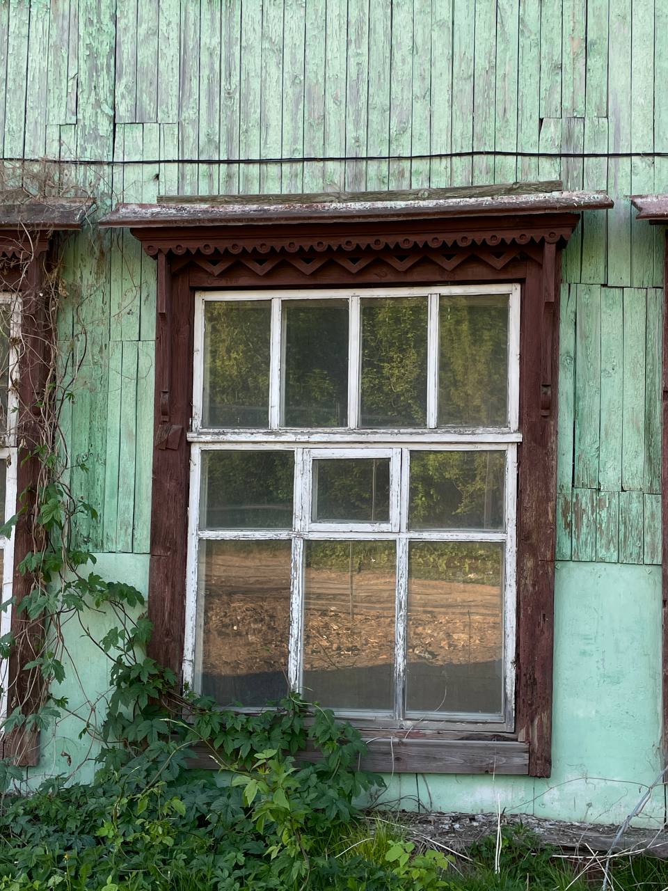 Судя по новостям, через несколько месяцев крупное здание, которому около 100 лет, рухнет,...