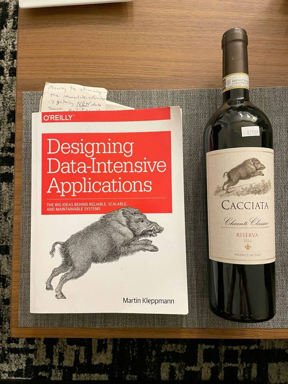 Кабан с учебника О’Райли по высоконагруженным приложениям также красуется на этикетке итальянского...